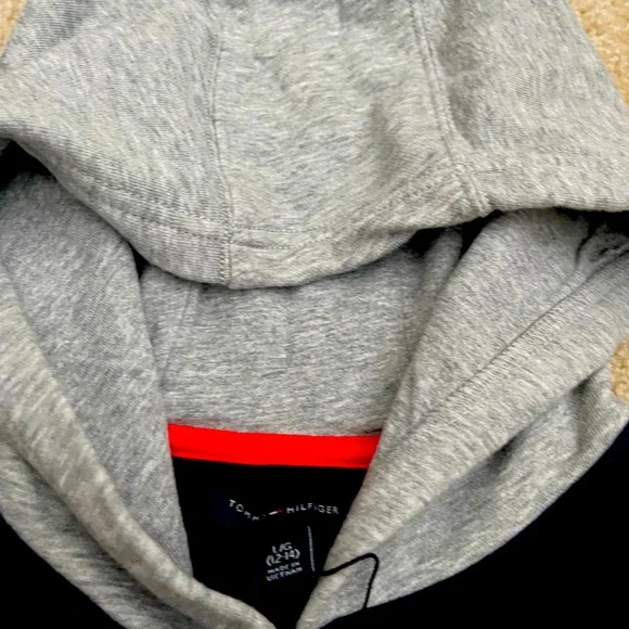 Tommy Hilfiger color-block hoodie for boys size L - Picture 9 of 9